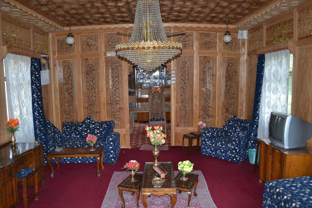 New Bul Bul Group Of Houseboats Srinagar Hotel Durgjan Buitenkant foto