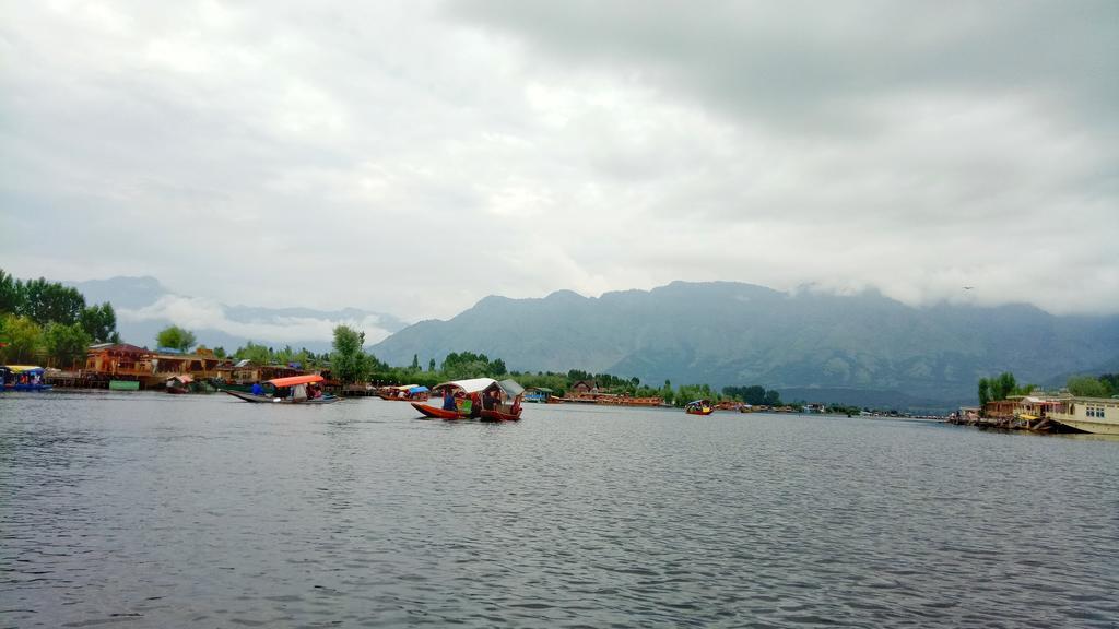 New Bul Bul Group Of Houseboats Srinagar Hotel Durgjan Buitenkant foto