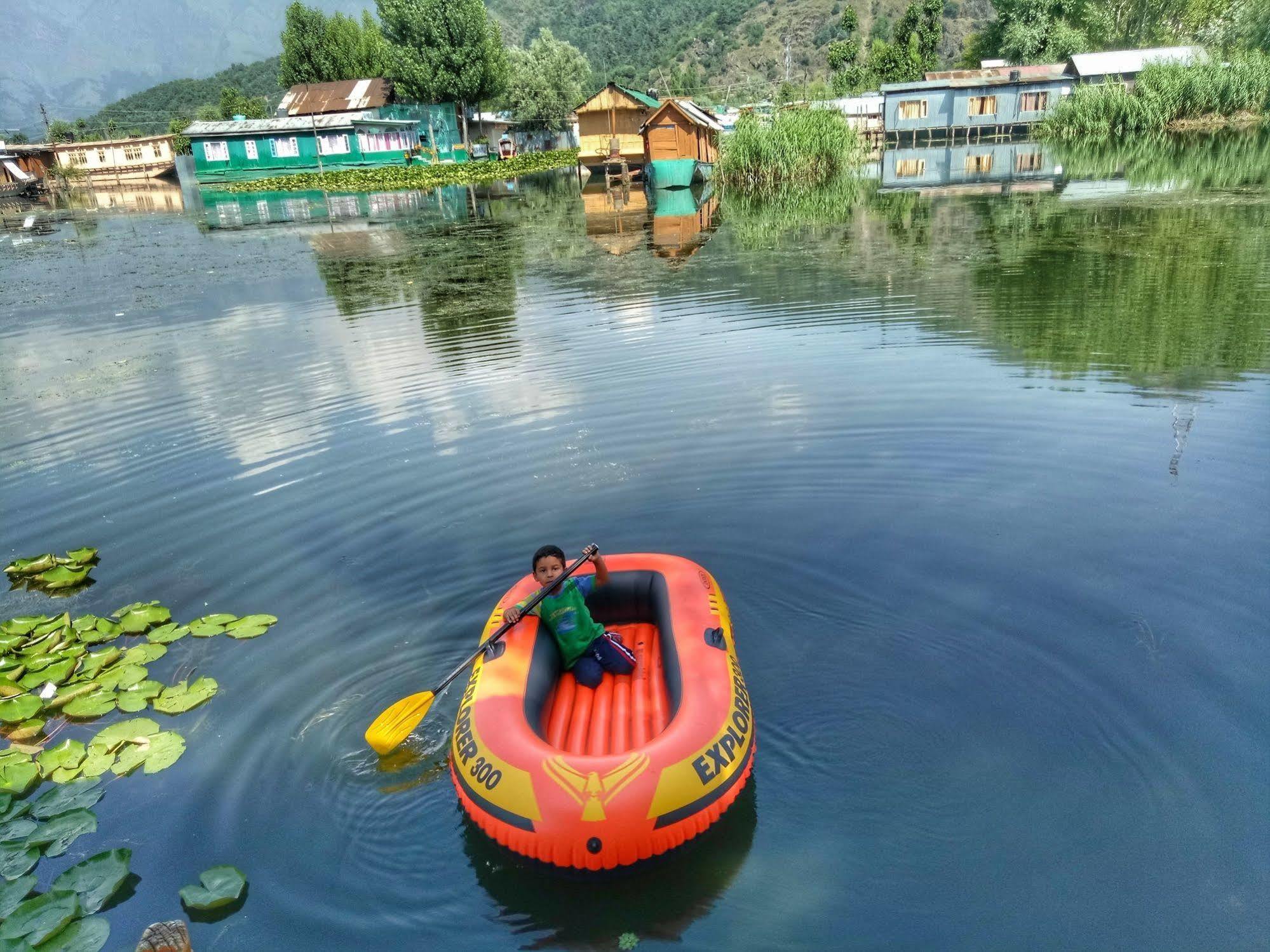 New Bul Bul Group Of Houseboats Srinagar Hotel Durgjan Buitenkant foto