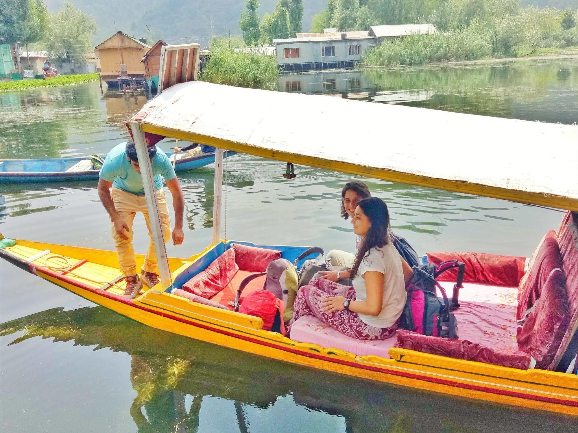 New Bul Bul Group Of Houseboats Srinagar Hotel Durgjan Buitenkant foto