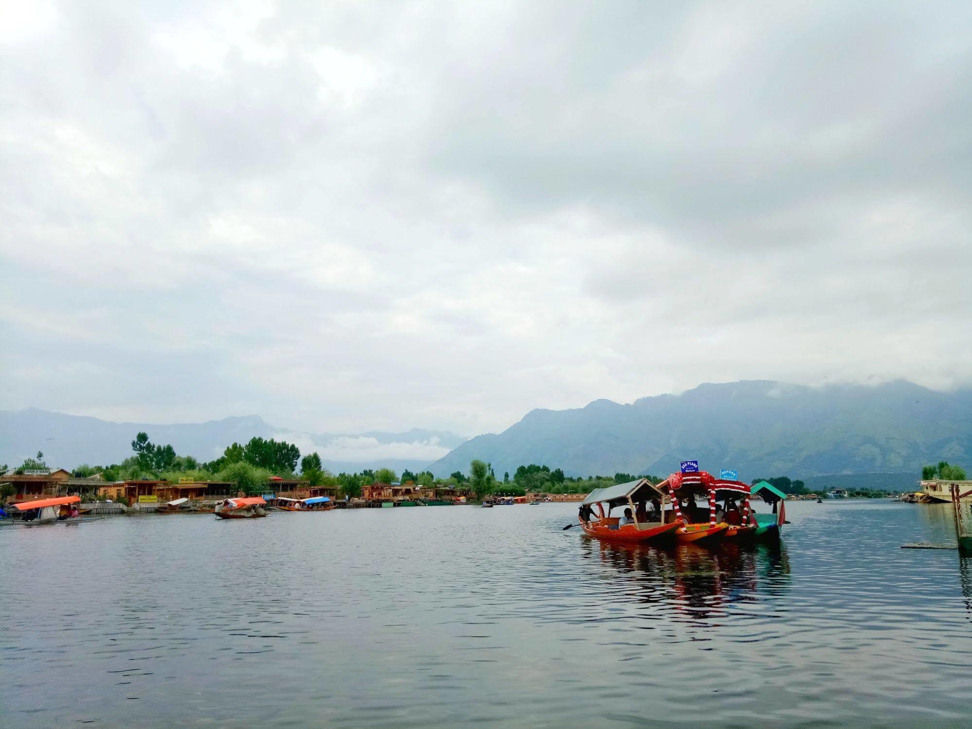 New Bul Bul Group Of Houseboats Srinagar Hotel Durgjan Buitenkant foto