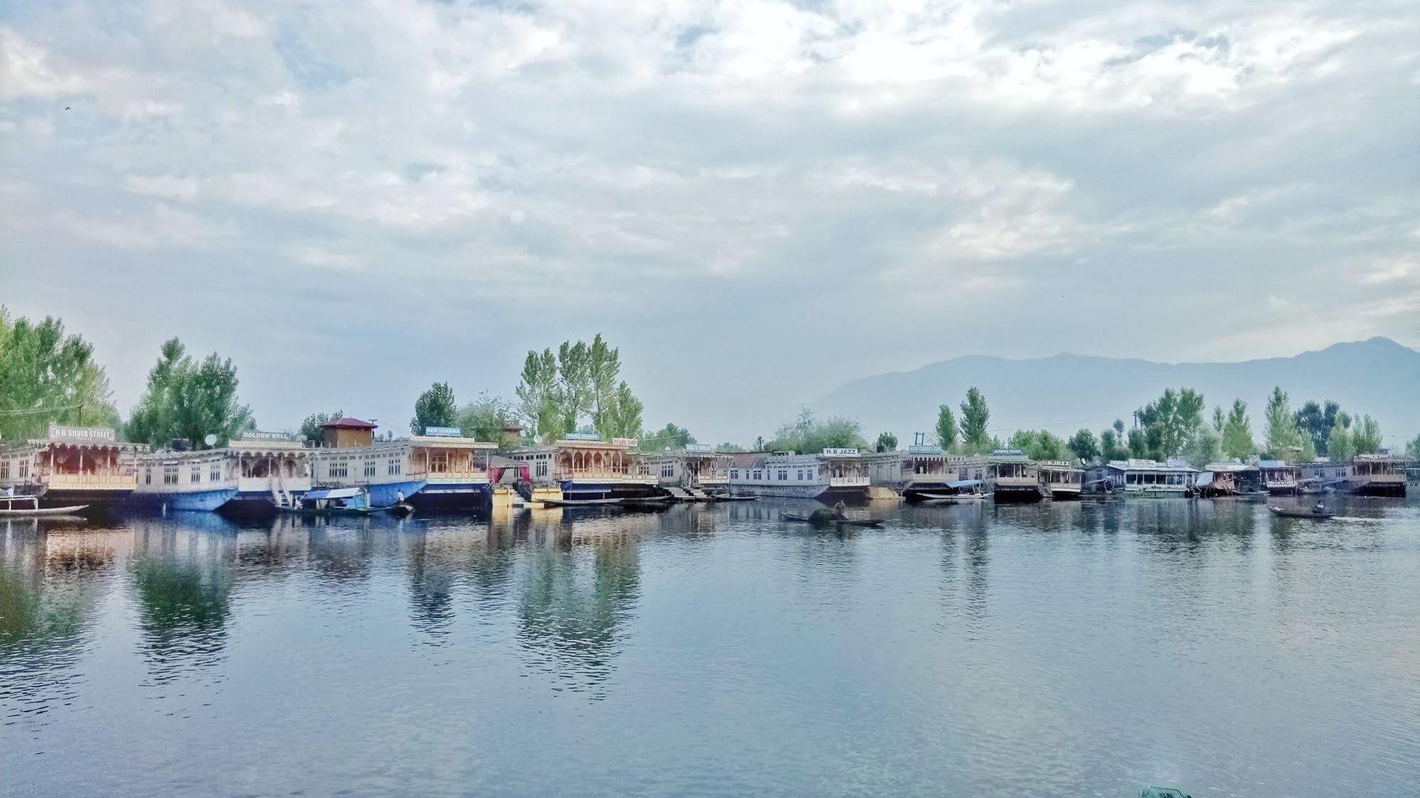 New Bul Bul Group Of Houseboats Srinagar Hotel Durgjan Buitenkant foto